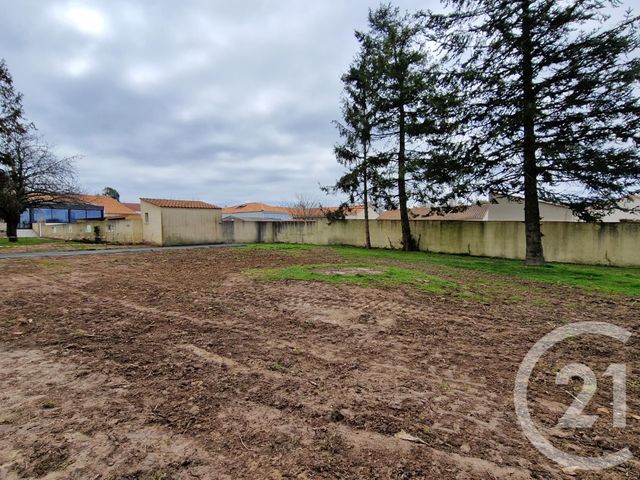 terrain à vendre - 610.0 m2 - VAIRE - 85 - PAYS-DE-LOIRE - Century 21 Bleu Marine