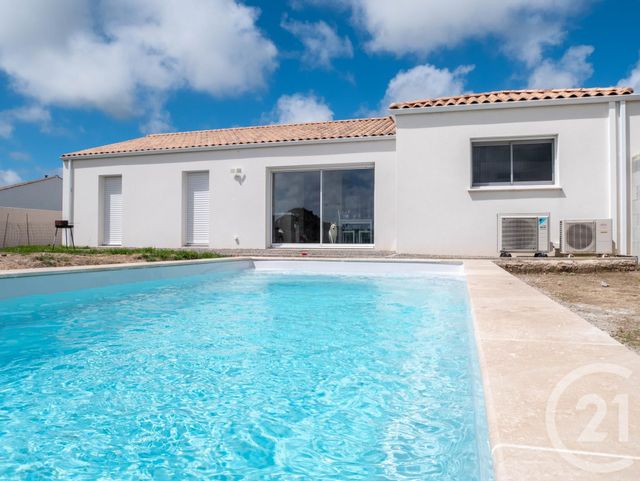 maison à vendre - 4 pièces - 126.44 m2 - ST MATHURIN - 85 - PAYS-DE-LOIRE - Century 21 Bleu Marine