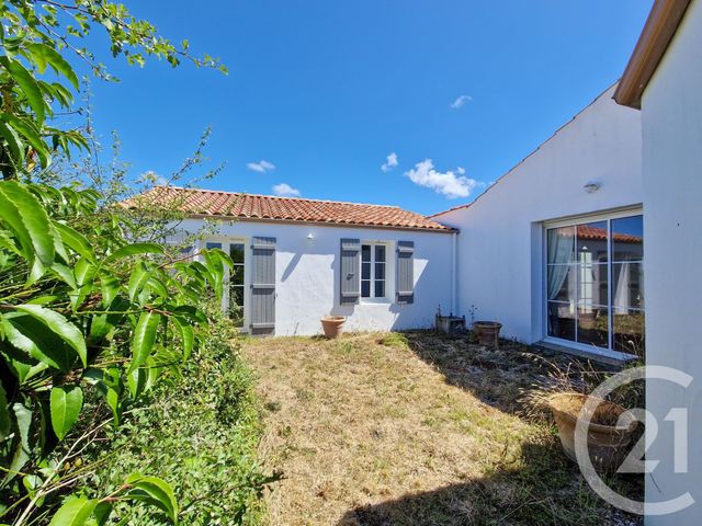 maison à vendre - 5 pièces - 170.16 m2 - L ILE D OLONNE - 85 - PAYS-DE-LOIRE - Century 21 Bleu Marine