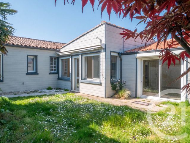 maison à vendre - 5 pièces - 127.3 m2 - OLONNE SUR MER - 85 - PAYS-DE-LOIRE - Century 21 Bleu Marine