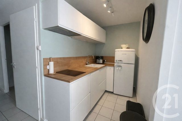 Appartement T2 à louer - 2 pièces - 43.43 m2 - LES SABLES D OLONNE - 85 - PAYS-DE-LOIRE - Century 21 Bleu Marine