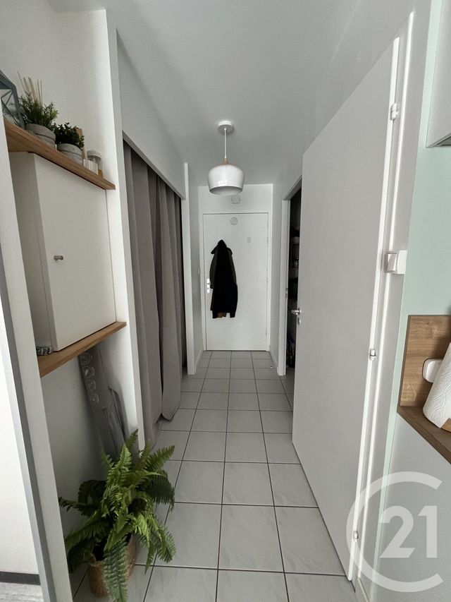Appartement T2 à louer - 2 pièces - 43.43 m2 - LES SABLES D OLONNE - 85 - PAYS-DE-LOIRE - Century 21 Bleu Marine