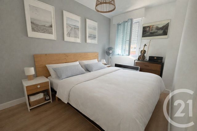Appartement T2 à louer - 2 pièces - 43.43 m2 - LES SABLES D OLONNE - 85 - PAYS-DE-LOIRE - Century 21 Bleu Marine