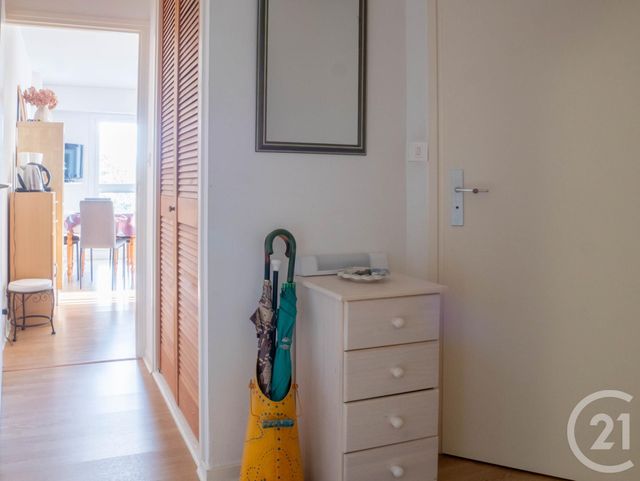 Afficher la photo en grand Appartement F1 bis à vendre - 2 pièces - 30.93 m2 - LES SABLES D OLONNE - 85 - PAYS-DE-LOIRE - Century 21 Bleu Marine