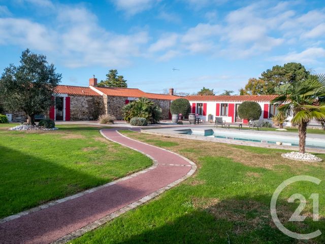 maison à vendre - 9 pièces - 228.0 m2 - OLONNE SUR MER - 85 - PAYS-DE-LOIRE - Century 21 Bleu Marine