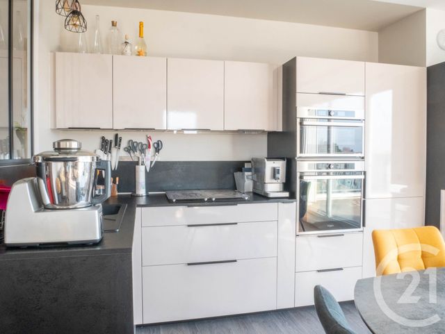 Appartement F4 à vendre - 4 pièces - 79.5 m2 - OLONNE SUR MER - 85 - PAYS-DE-LOIRE - Century 21 Bleu Marine