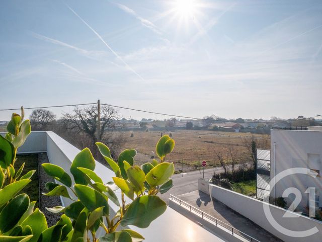 Appartement F4 à vendre - 4 pièces - 79.5 m2 - OLONNE SUR MER - 85 - PAYS-DE-LOIRE - Century 21 Bleu Marine