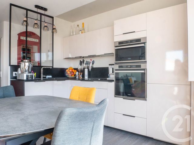 Appartement F4 à vendre - 4 pièces - 79.5 m2 - OLONNE SUR MER - 85 - PAYS-DE-LOIRE - Century 21 Bleu Marine