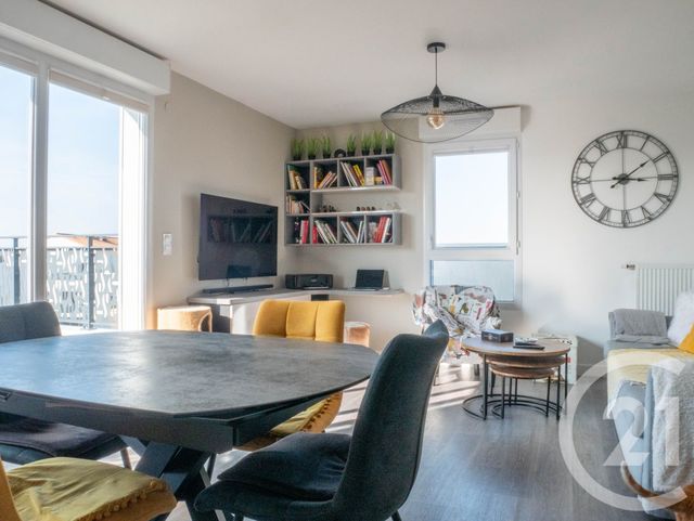 Appartement F4 à vendre - 4 pièces - 79.5 m2 - OLONNE SUR MER - 85 - PAYS-DE-LOIRE - Century 21 Bleu Marine