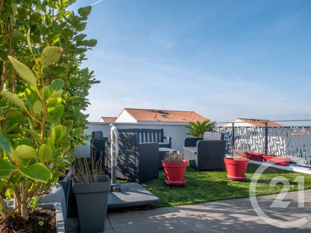 Appartement F4 à vendre - 4 pièces - 79.5 m2 - OLONNE SUR MER - 85 - PAYS-DE-LOIRE - Century 21 Bleu Marine
