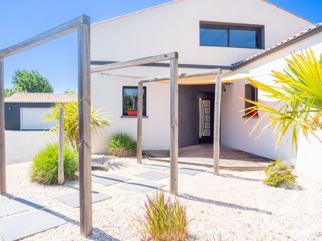 maison à vendre - 6 pièces - 159.9 m2 - OLONNE SUR MER - 85 - PAYS-DE-LOIRE - Century 21 Bleu Marine