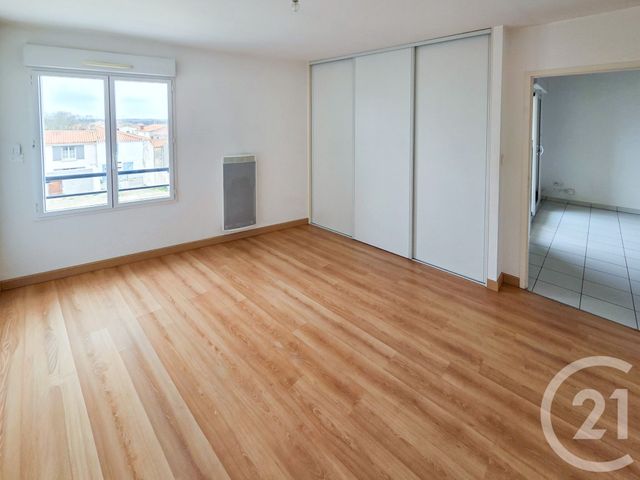 Appartement Duplex à vendre - 3 pièces - 73.11 m2 - OLONNE SUR MER - 85 - PAYS-DE-LOIRE - Century 21 Bleu Marine
