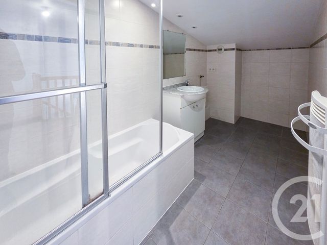 Appartement Duplex à vendre - 3 pièces - 73.11 m2 - OLONNE SUR MER - 85 - PAYS-DE-LOIRE - Century 21 Bleu Marine