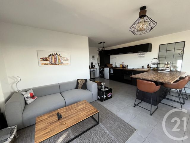 Appartement T3 à louer - 3 pièces - 66.67 m2 - LES SABLES D OLONNE - 85 - PAYS-DE-LOIRE - Century 21 Bleu Marine
