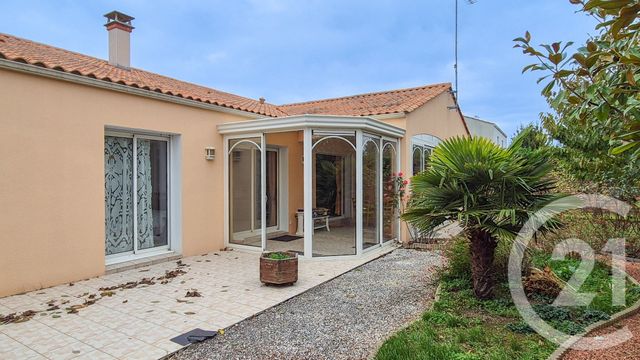 maison à vendre - 5 pièces - 153.48 m2 - OLONNE SUR MER - 85 - PAYS-DE-LOIRE - Century 21 Bleu Marine