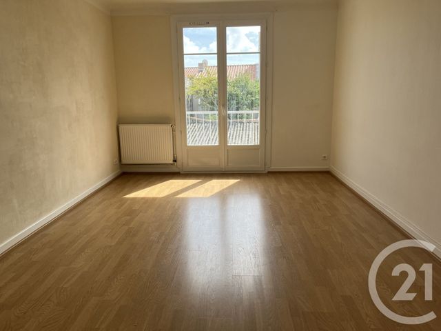 Appartement T3 à louer - 3 pièces - 53.64 m2 - LES SABLES D OLONNE - 85 - PAYS-DE-LOIRE - Century 21 Bleu Marine
