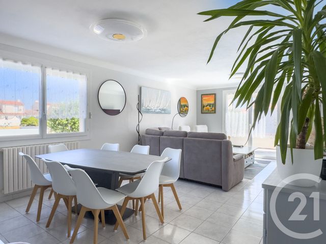 maison à vendre - 6 pièces - 142.19 m2 - LES SABLES D OLONNE - 85 - PAYS-DE-LOIRE - Century 21 Bleu Marine