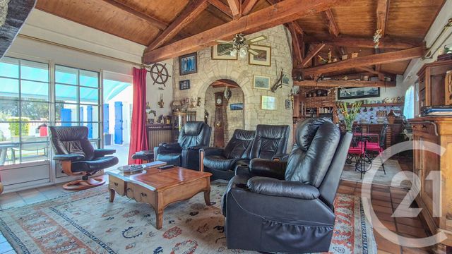 maison à vendre - 6 pièces - 170.0 m2 - LES SABLES D OLONNE - 85 - PAYS-DE-LOIRE - Century 21 Bleu Marine