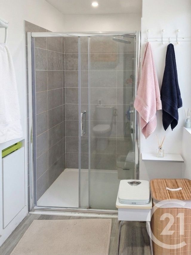 Appartement T2 à vendre - 2 pièces - 43.99 m2 - OLONNE SUR MER - 85 - PAYS-DE-LOIRE - Century 21 Bleu Marine