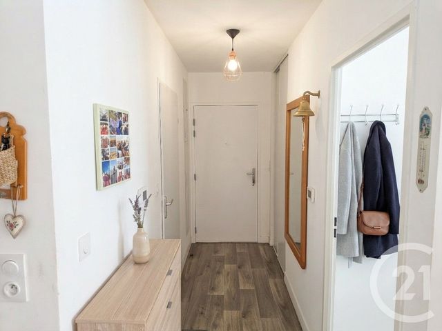 Appartement T2 à vendre - 2 pièces - 43.99 m2 - OLONNE SUR MER - 85 - PAYS-DE-LOIRE - Century 21 Bleu Marine
