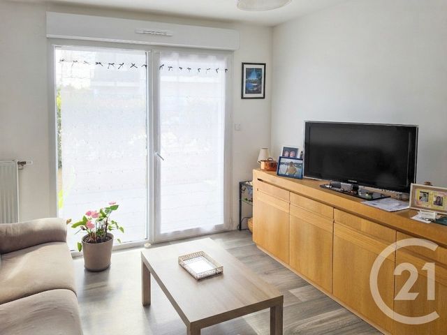 Appartement T2 à vendre - 2 pièces - 43.99 m2 - OLONNE SUR MER - 85 - PAYS-DE-LOIRE - Century 21 Bleu Marine