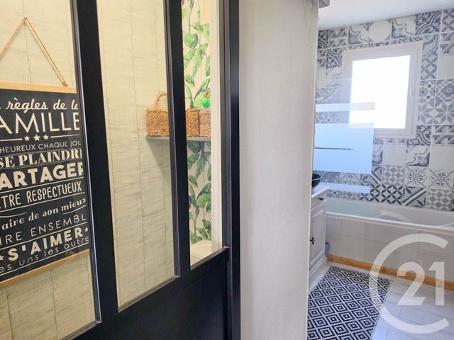 maison à vendre - 7 pièces - 105.3 m2 - ST MATHURIN - 85 - PAYS-DE-LOIRE - Century 21 Bleu Marine