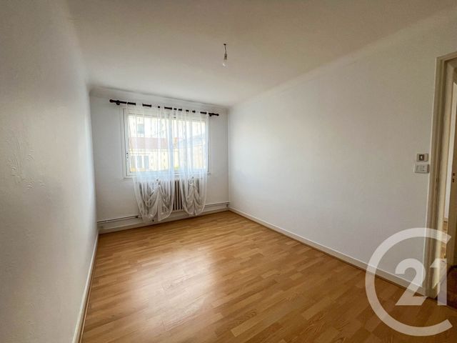 Appartement T4 à louer - 4 pièces - 96.06 m2 - LES SABLES D OLONNE - 85 - PAYS-DE-LOIRE - Century 21 Bleu Marine