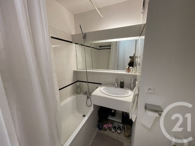 Appartement Studio Cabine à louer - 1 pièce - 20.88 m2 - TALMONT ST HILAIRE - 85 - PAYS-DE-LOIRE - Century 21 Bleu Marine