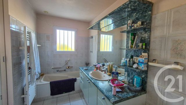 maison à vendre - 6 pièces - 123.52 m2 - OLONNE SUR MER - 85 - PAYS-DE-LOIRE - Century 21 Bleu Marine