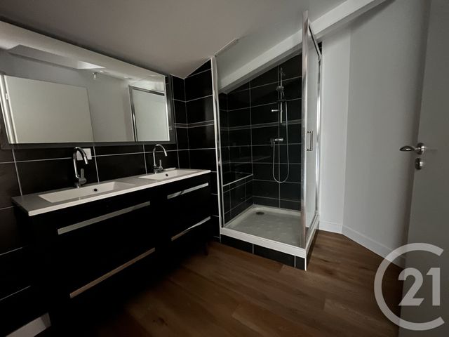 Appartement T8 à louer - 7 pièces - 142.9 m2 - LES SABLES D OLONNE - 85 - PAYS-DE-LOIRE - Century 21 Bleu Marine