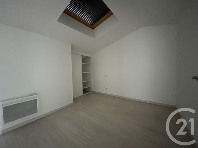 Appartement T8 à louer - 7 pièces - 142.9 m2 - LES SABLES D OLONNE - 85 - PAYS-DE-LOIRE - Century 21 Bleu Marine