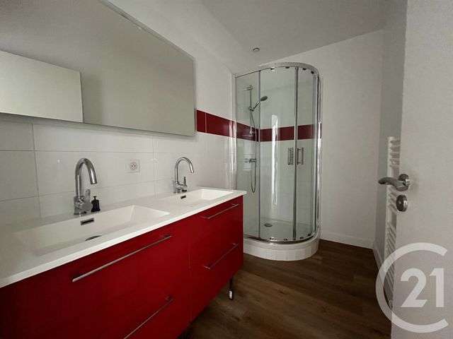 Appartement T8 à louer - 7 pièces - 142.9 m2 - LES SABLES D OLONNE - 85 - PAYS-DE-LOIRE - Century 21 Bleu Marine