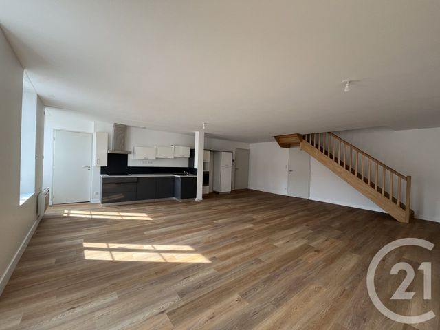 Appartement T8 à louer - 7 pièces - 142.9 m2 - LES SABLES D OLONNE - 85 - PAYS-DE-LOIRE - Century 21 Bleu Marine