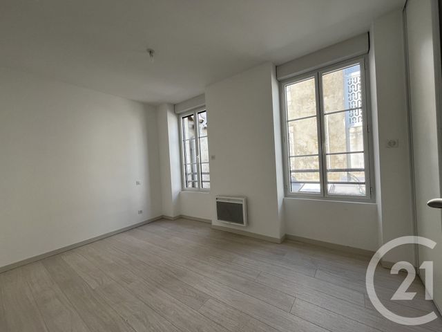 Appartement T8 à louer - 7 pièces - 142.9 m2 - LES SABLES D OLONNE - 85 - PAYS-DE-LOIRE - Century 21 Bleu Marine