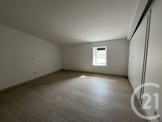 Appartement T8 à louer - 7 pièces - 142.9 m2 - LES SABLES D OLONNE - 85 - PAYS-DE-LOIRE - Century 21 Bleu Marine