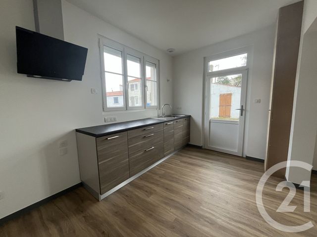 maison à louer - 3 pièces - 59.56 m2 - TALMONT ST HILAIRE - 85 - PAYS-DE-LOIRE - Century 21 Bleu Marine