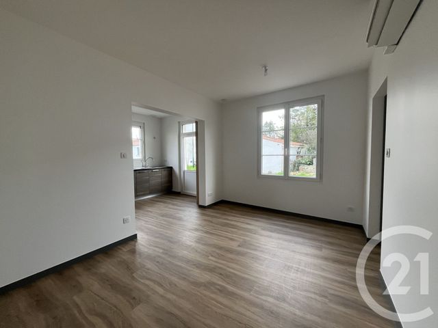 maison à louer - 3 pièces - 59.56 m2 - TALMONT ST HILAIRE - 85 - PAYS-DE-LOIRE - Century 21 Bleu Marine