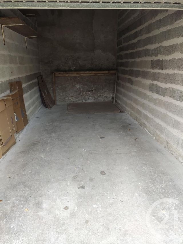 parking à louer - 15.85 m2 - LES SABLES D OLONNE - 85 - PAYS-DE-LOIRE - Century 21 Bleu Marine