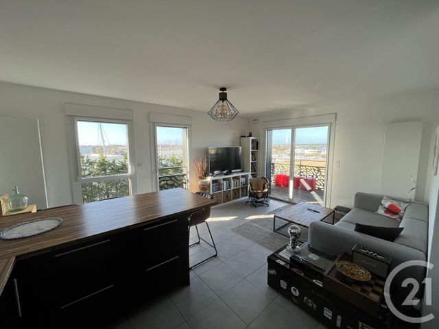 Appartement T3 à louer - 3 pièces - 66.67 m2 - LES SABLES D OLONNE - 85 - PAYS-DE-LOIRE - Century 21 Bleu Marine