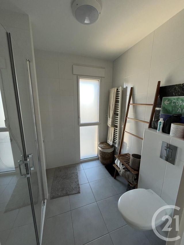 Appartement T3 à louer - 3 pièces - 66.67 m2 - LES SABLES D OLONNE - 85 - PAYS-DE-LOIRE - Century 21 Bleu Marine