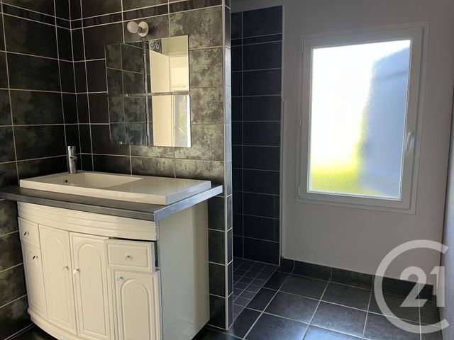 maison à louer - 2 pièces - 42.61 m2 - ST JULIEN DES LANDES - 85 - PAYS-DE-LOIRE - Century 21 Bleu Marine