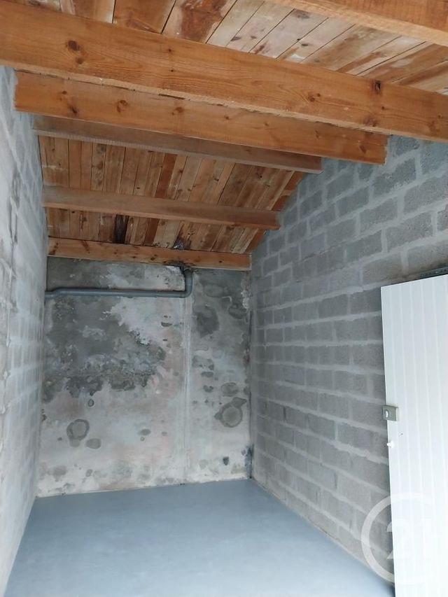 parking à louer - 13.75 m2 - LES SABLES D OLONNE - 85 - PAYS-DE-LOIRE - Century 21 Bleu Marine