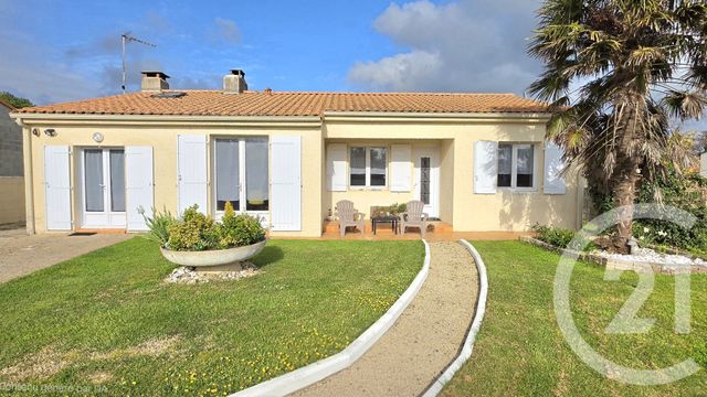 maison à vendre - 7 pièces - 153.95 m2 - VAIRE - 85 - PAYS-DE-LOIRE - Century 21 Bleu Marine
