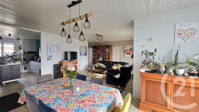maison à vendre - 7 pièces - 153.95 m2 - VAIRE - 85 - PAYS-DE-LOIRE - Century 21 Bleu Marine