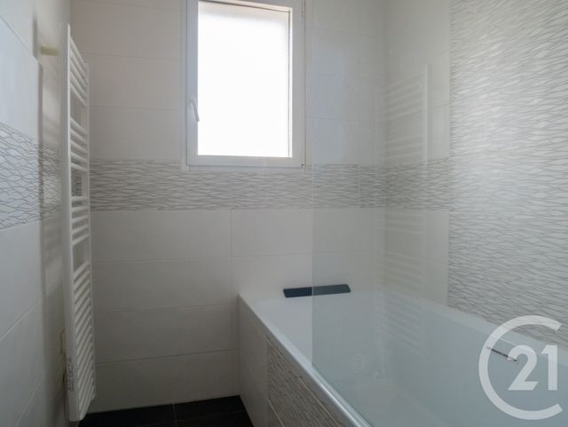 maison à vendre - 5 pièces - 112.07 m2 - VAIRE - 85 - PAYS-DE-LOIRE - Century 21 Bleu Marine