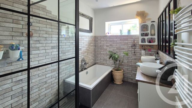 maison à vendre - 4 pièces - 110.0 m2 - OLONNE SUR MER - 85 - PAYS-DE-LOIRE - Century 21 Bleu Marine