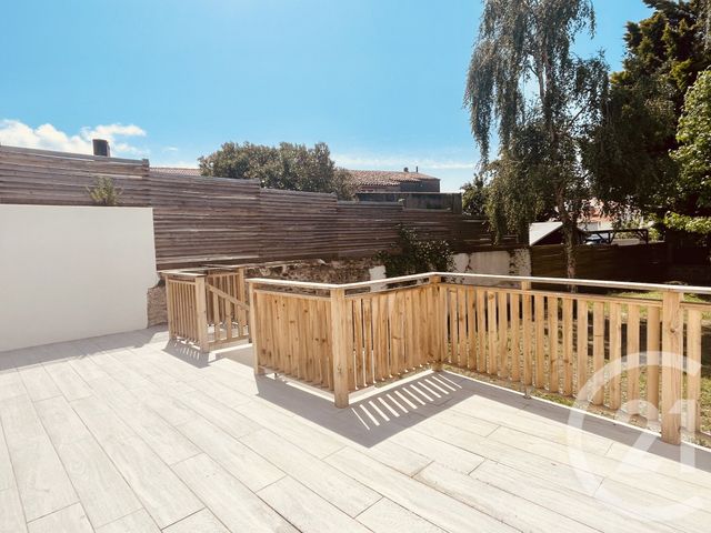 maison à louer - 6 pièces - 133.65 m2 - CHATEAU D OLONNE - 85 - PAYS-DE-LOIRE - Century 21 Bleu Marine