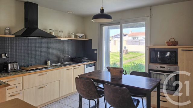 maison à vendre - 6 pièces - 139.18 m2 - L ILE D OLONNE - 85 - PAYS-DE-LOIRE - Century 21 Bleu Marine