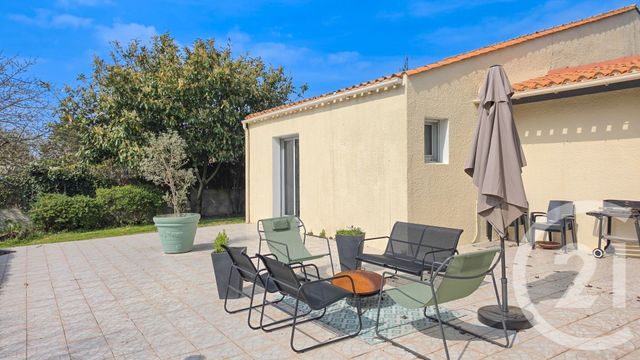 maison à vendre - 6 pièces - 139.18 m2 - L ILE D OLONNE - 85 - PAYS-DE-LOIRE - Century 21 Bleu Marine