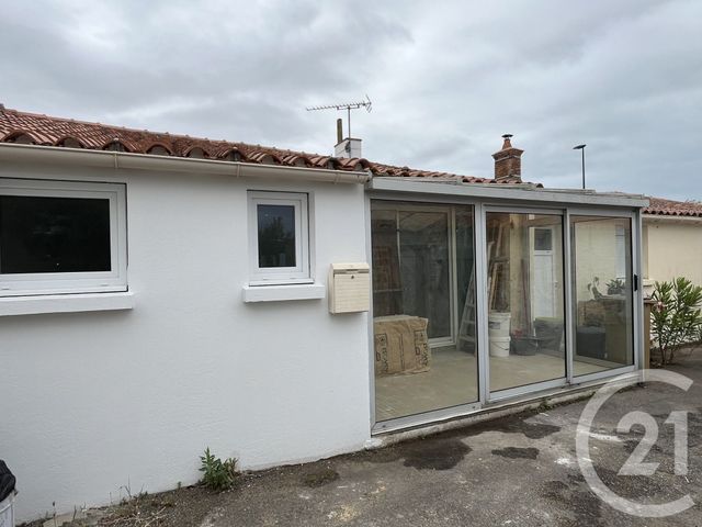 maison à louer - 3 pièces - 65.09 m2 - TALMONT ST HILAIRE - 85 - PAYS-DE-LOIRE - Century 21 Bleu Marine